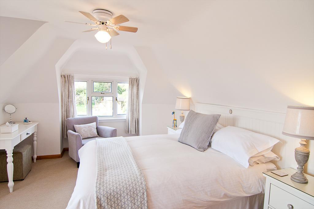 Twiga House Bed And Breakfast Wareham Room photo